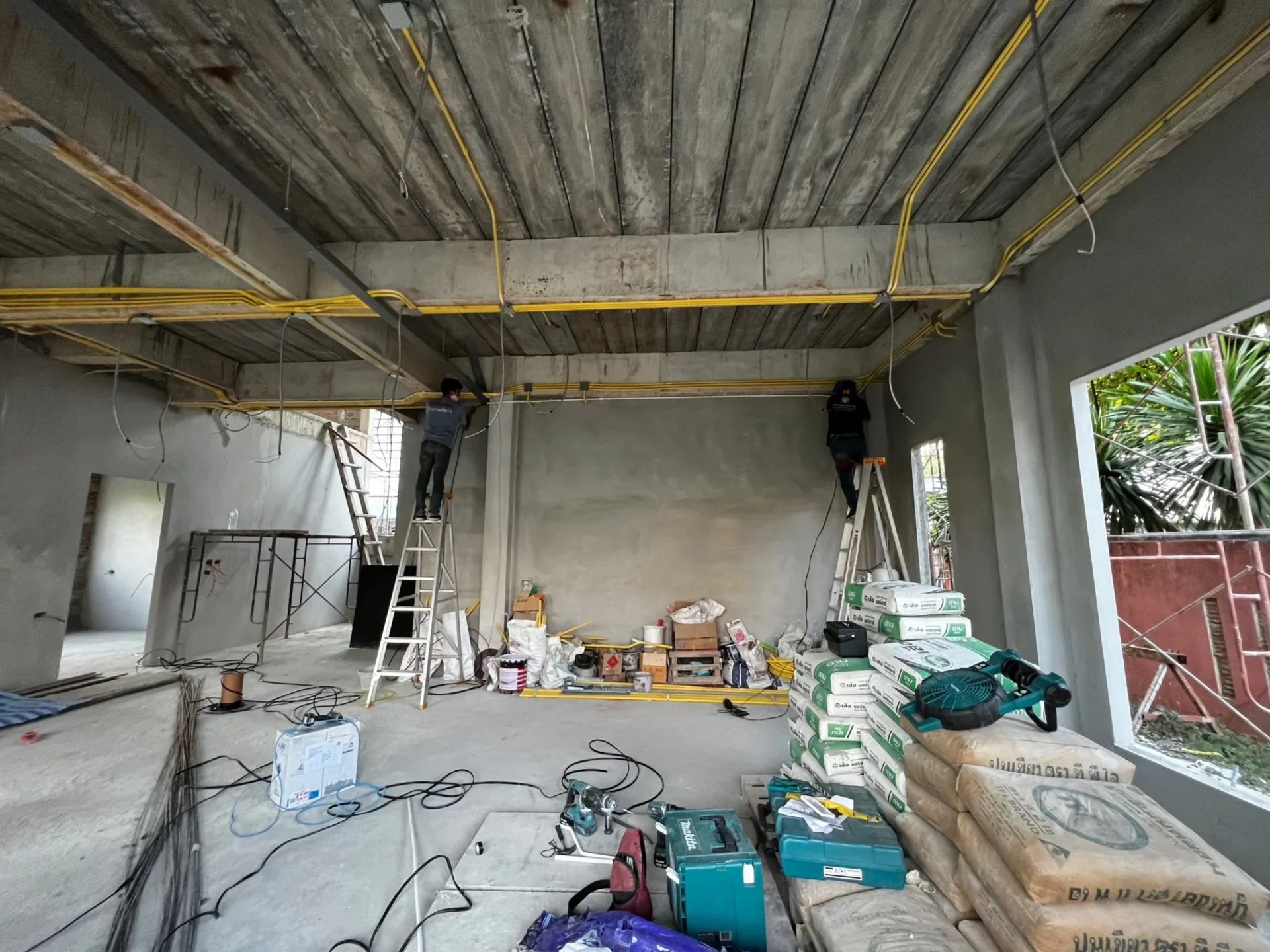 ภาพรวมงานเดินสายระบบกล้องวงจรปิดภายในบ้านพักอาศัย