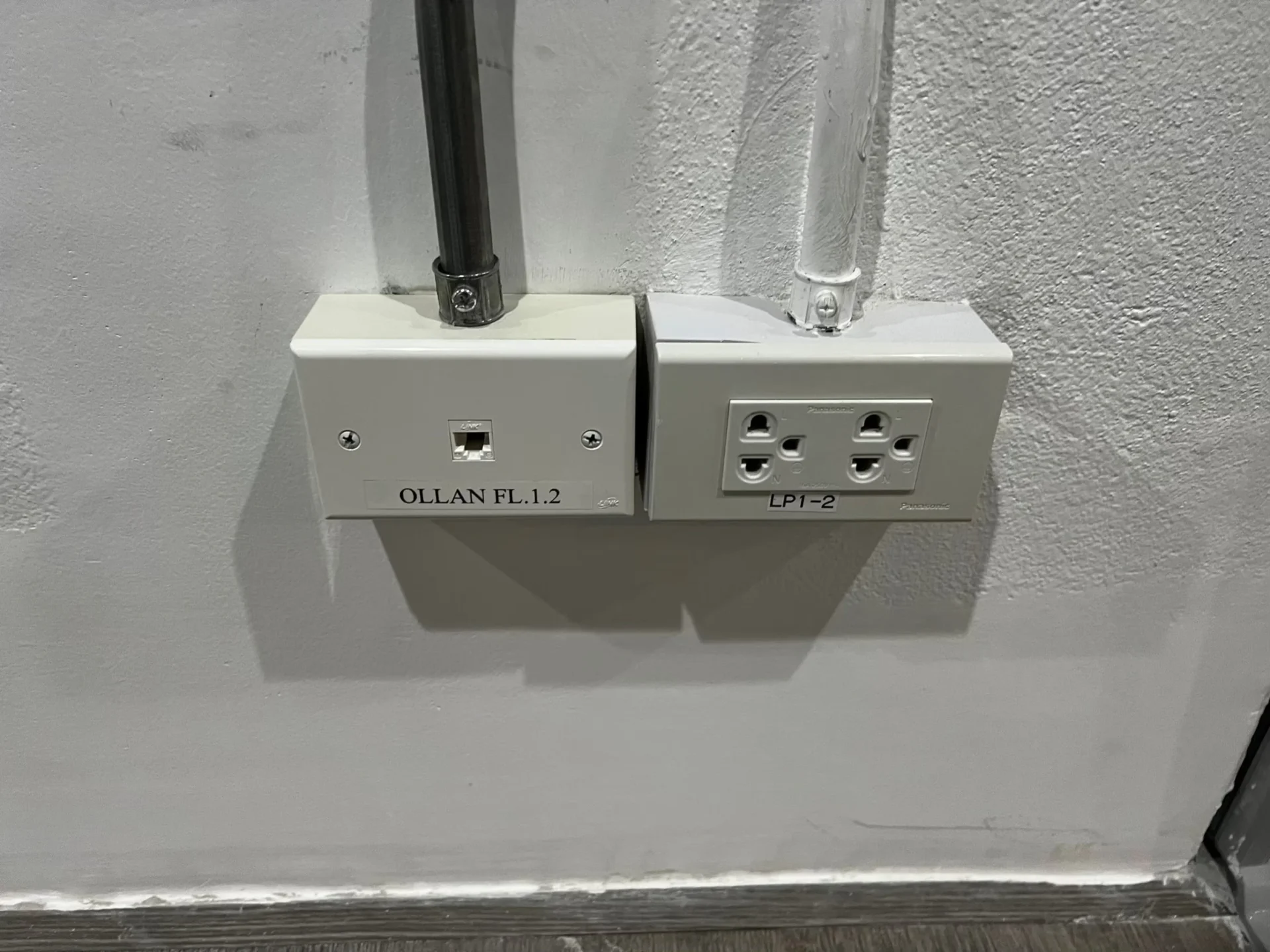 อุปกรณ์และงานเตรียมระบบกล้องวงจรปิดก่อนติดตั้งโดยทีม Shadjan