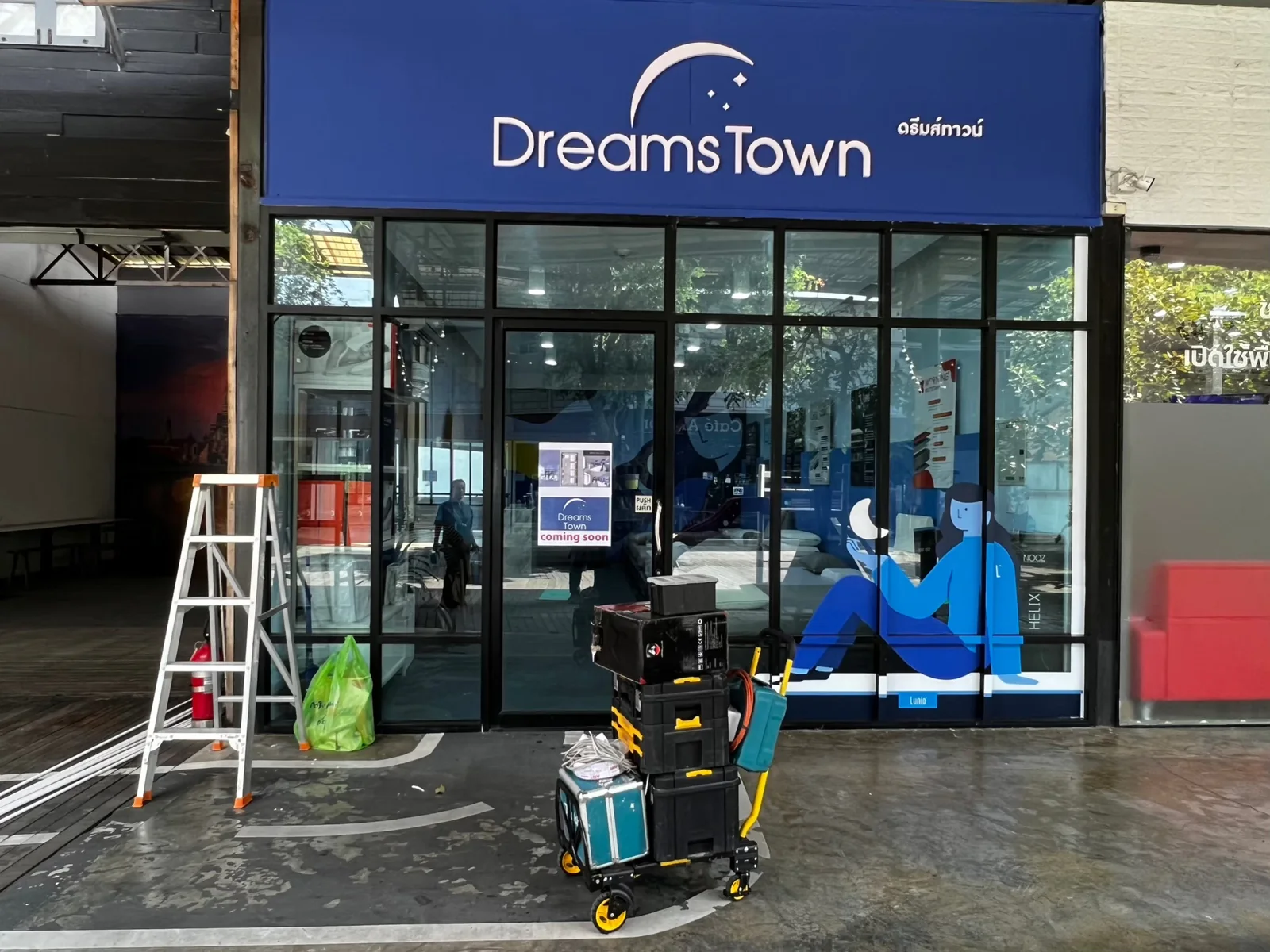 ตัวอย่างหน้างานติดตั้งกล้องวงจรปิดบริเวณหน้าร้านและอาคารพาณิชย์