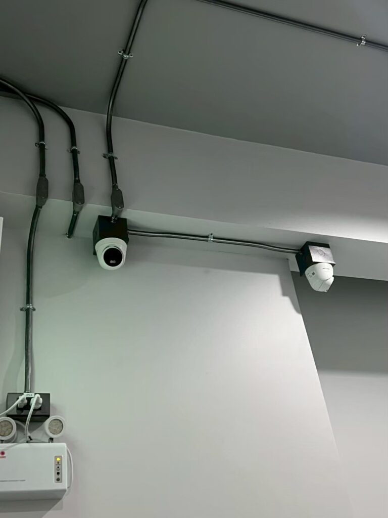 งานเดินท่อ EMT กล้องวงจรปิด